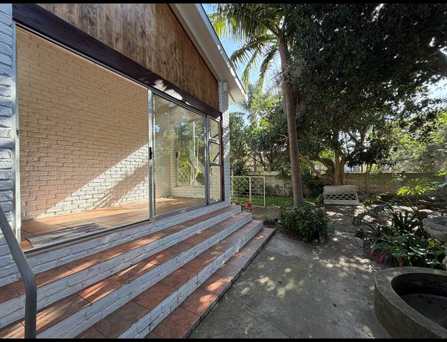 4 BEDROOM HOUSE FOR SALE IN FERREIRA TOWN